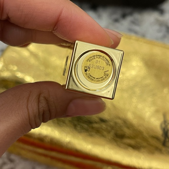 YSL travel lipsticks w/ gold bag - Picture 3 of 6